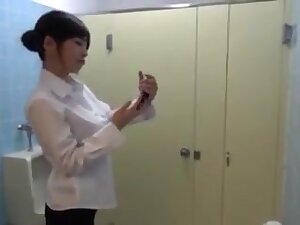 Toilet 2