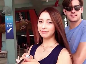 Epouse chinoise dressee mari pervers