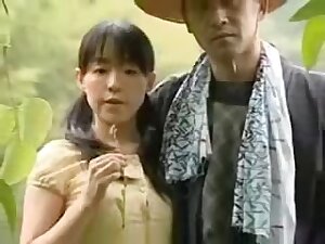 CHINESE YOUNG COUPLE FUCKING OUTSIDE