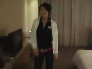 Another chinese couple fucking in a hotel room