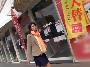 Seriously Nampa is first and. 124 in Ueno team H Kanade 26-year-old OL