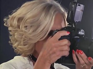 Cougar Photographer used by Her Model