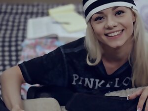Step daddy Im Bored - Elsa Jean