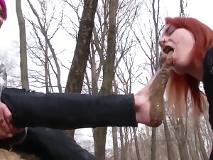 Lezdom, Dirty Feet Worship