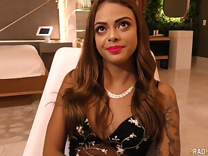 Melissa Marques - A ninfeta Melissa Marques pela primeira vez no porno