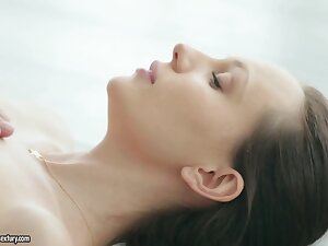 21Naturals Video: Dancer