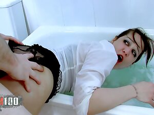 Fist Fucking And Underwater Anal In The Bathtub For With Shannya Tweens