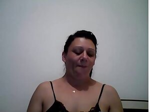 Brazilian milf plays with me on skype