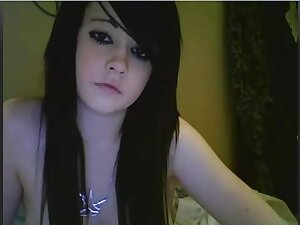 Emo with hot body masturbates on cam