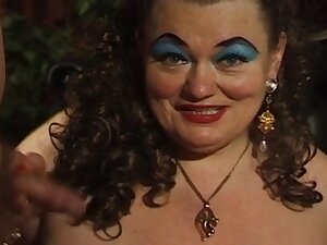 Big Beautiful Woman granny dildoed and fisted