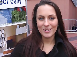 A brunette slut fucks with eagerness