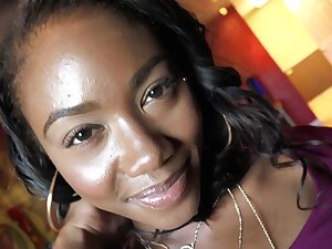 Chanell Heart In Chanell Xtgcfe5hftqh1cj0p7gwwmul7td7cw8oq