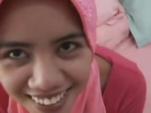 Arab wife has oral-stimulation and missionary sex with facial