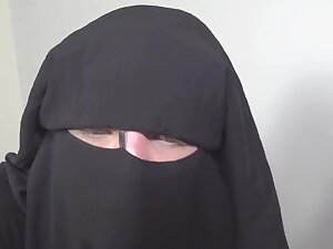 muslim babe gets given a special gift