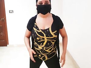 Kosa Kosa Dudh Aj Pee Le - Saba New Dance - Pakistani Mujra