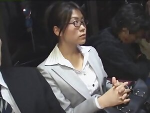Dangerous bus japanese 04