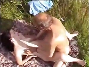 Homeless old man fucks teen 18+ girl outdoor