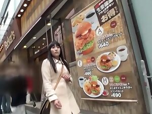 Seriously Nampa is first and. 395 in Akihabara Yuko 25-year-old married woman