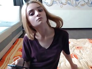 Doua fetite sugatoare de pula! Romaniaxxx