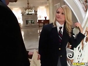 Nailing his Boss' 18 year old Step daughter