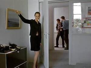 A hot French secretary with a pretty pussy fucks boss