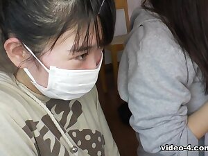 Women Learn About Sex From AV Idol Shino Aoi - JapanHDV