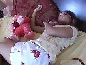 teen 18+ gets sandwiched after