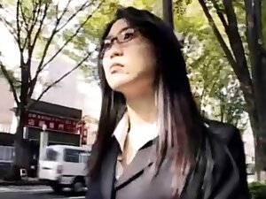 Japanese mature seduces junior girl