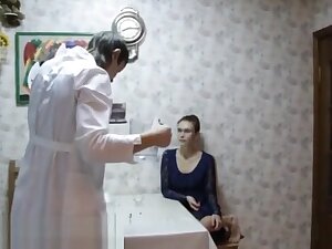 Redhead wife grows into a giantess