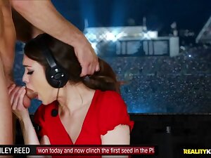 Riley Reid & Mick Blue in Its Showtime - RealityKings