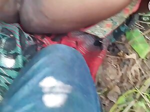 Randi Usha Bhabhi Ne Apne Boy Friend Ko Jungle Me Bulake Bahut Mast Chudwati H Sali Randi Bhabhi