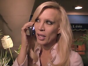 Hottest pornstar Amber Lynn in crazy big butt, hd porn scene