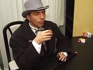 Un Gigolo Et Ses Putes A Sodomiser