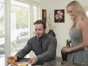 10 sexy threesome cuckold