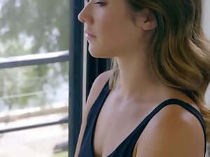 Eva Lovia sugar baby