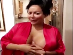 Kiara Mia fucking with plumber
