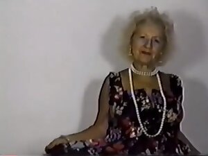 Granny Titten 03