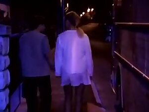 Wife shared in bus (must watch )