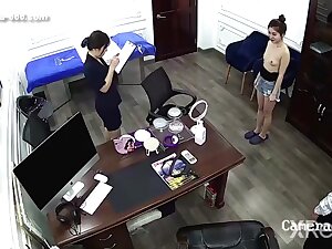 Hackers use the camera to remote monitoring of a lover's home life.584