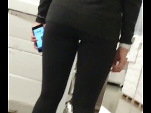 Chinese Cutie in Spandex