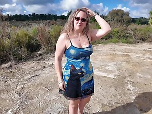 Lost On A Road Trip: Heidi Got Super Horny In The Car!